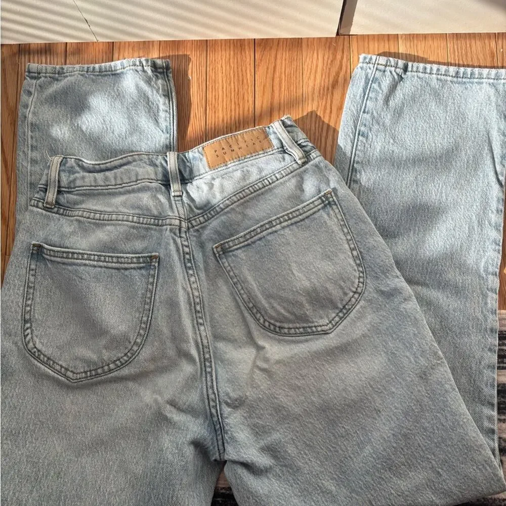 PacSun Women's Light Blue Straight Leg Jeans - Picture 6 of 6
